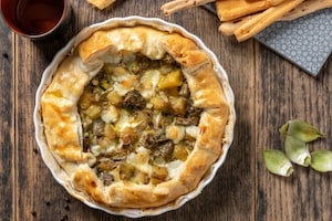 Preparazione Torta salata con carciofi e patate - Fase 3