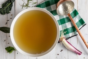 Preparazione Brodo vegetale antispreco - Fase 2