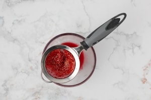 Preparazione Millefoglie alla crema pasticciera e lamponi - Fase 3