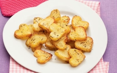 Patatine cuoricine al profumo di rosmarino