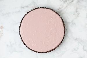 Preparazione Torta al cioccolato bianco e lamponi - Fase 3