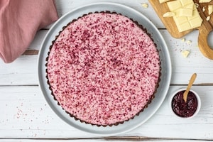 Preparazione Torta al cioccolato bianco e lamponi - Fase 3
