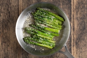 Preparazione Uovo d'oca con asparagi - Fase 2