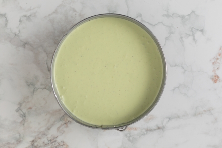 Preparazione Cheesecake al pistacchio - Fase 3 Preparazione Cheesecake al pistacchio - Fase 3