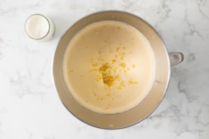 Preparazione Ciambellone soffice - Fase 1