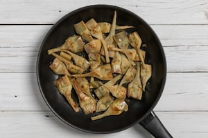 Preparazione Bruschette con crema di carciofi e salame - Fase 2