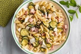 Insalata di pasta con zucchine alla scapece e mortadella