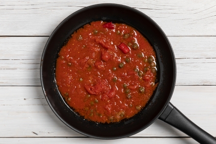Preparazione Pasta alla puttanesca - Fase 2 Preparazione Pasta alla puttanesca - Fase 2