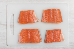 Preparazione Salmone in padella - Fase 1