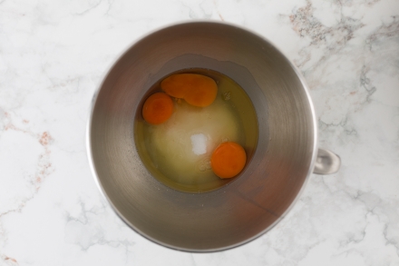 Preparazione Torta al caffè - Fase 1 Preparazione Torta al caffè - Fase 1