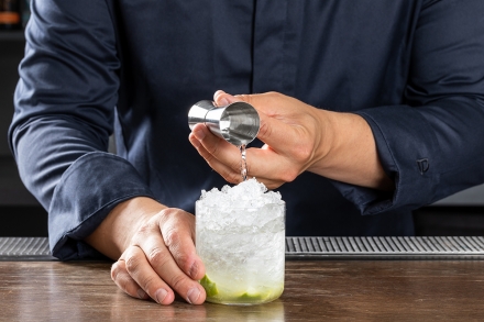 Preparazione Caipirinha  - Fase 4 Preparazione Caipirinha  - Fase 4