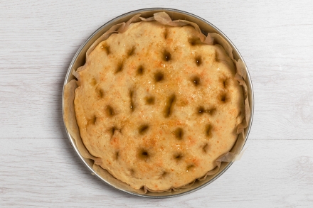 Preparazione Focaccia alla parmigiana di melanzane - Fase 3 Preparazione Focaccia alla parmigiana di melanzane - Fase 3
