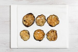 Preparazione Focaccia alla parmigiana di melanzane - Fase 2