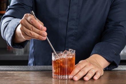 Preparazione Negroni Sbagliato - Fase 3 Preparazione Negroni Sbagliato - Fase 3