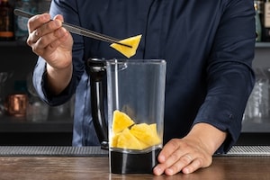 Preparazione Piña Colada - Fase 1