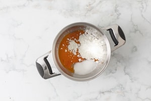 Preparazione Semifreddo al passion fruit - Fase 1