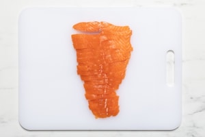 Preparazione Tartare di salmone e avocado - Fase 1