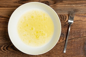 Preparazione Frittata di albumi con zucchine e gamberetti - Fase 2