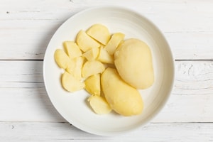 Preparazione Insalata di pollo e patate - Fase 1