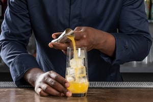 Preparazione Tequila sunrise - Fase 2