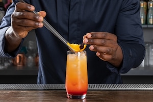 Preparazione Tequila sunrise - Fase 4