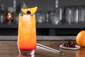 Preparazione Tequila sunrise - Fase 4