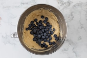 Preparazione Torta con mirtilli e noci pecan - Fase 3