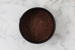 Preparazione Torta fredda al cioccolato - Fase 1