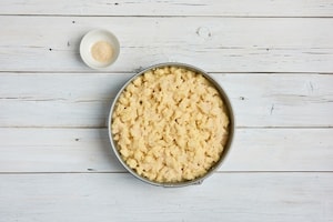 Preparazione Sbriciolata di patate, zucchine e formaggio - Fase 6