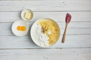 Preparazione Sbriciolata di patate, zucchine e formaggio - Fase 3