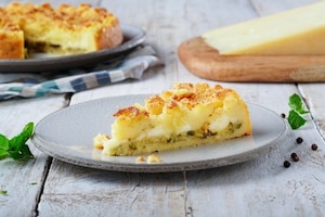 Preparazione Sbriciolata di patate, zucchine e formaggio - Fase 7