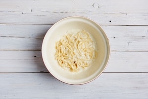 Preparazione Tonnarelli al pecorino con mele croccanti - Fase 2