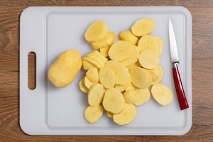 Preparazione Patate e cipolle al forno - Fase 1