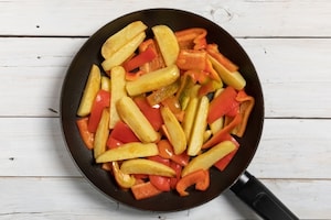 Preparazione Patate e peperoni - Fase 2