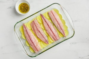 Preparazione Sgombro con patate al forno - Fase 1
