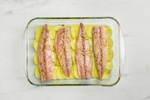 Preparazione Sgombro con patate al forno - Fase 2