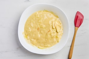 Preparazione Torta di mele in 15 minuti senza uova e senza burro - Fase 2