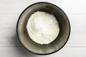 Preparazione Crostata morbida salata ricotta, coppa e pomodorini - Fase 1