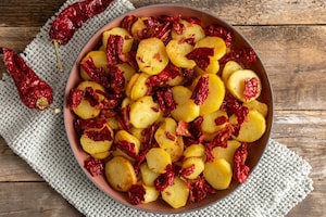 Preparazione Patate e peperoni cruschi - Fase 4