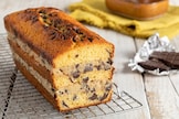 Plumcake con cioccolato e strati di crema cookies