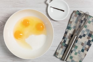 Preparazione Plumcake con cioccolato e strati di crema cookies - Fase 1