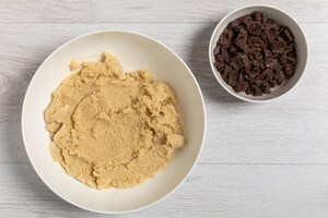 Preparazione Plumcake con cioccolato e strati di crema cookies - Fase 5