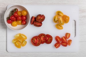 Preparazione Sfogliata di ricotta e pomodorini con pesto di pistacchi al basilico - Fase 2
