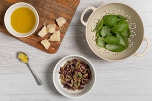 Preparazione Sfogliata di ricotta e pomodorini con pesto di pistacchi al basilico - Fase 1
