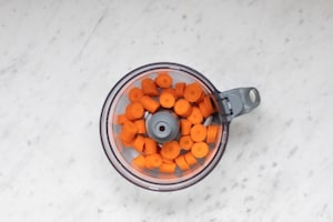 Preparazione Torta di carote e nocciole - Fase 2