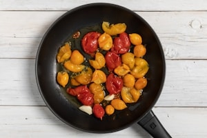 Preparazione Baccalà con pomodorini del Piennolo - Fase 1