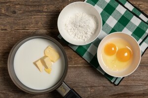 Preparazione Bignè senza glutine con crema cacio e pepe - Fase 4