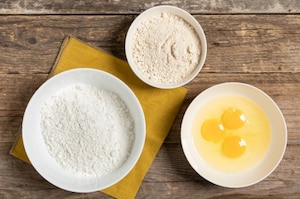 Preparazione Cannelloni di crêpes senza glutine alle castagne con radicchio e speck - Fase 1