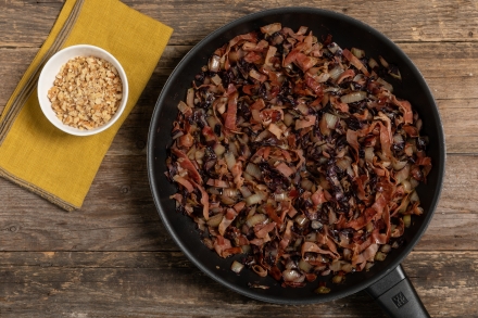 Preparazione Cannelloni di crêpes senza glutine alle castagne con radicchio e speck - Fase 2 Preparazione Cannelloni di crêpes senza glutine alle castagne con radicchio e speck - Fase 2