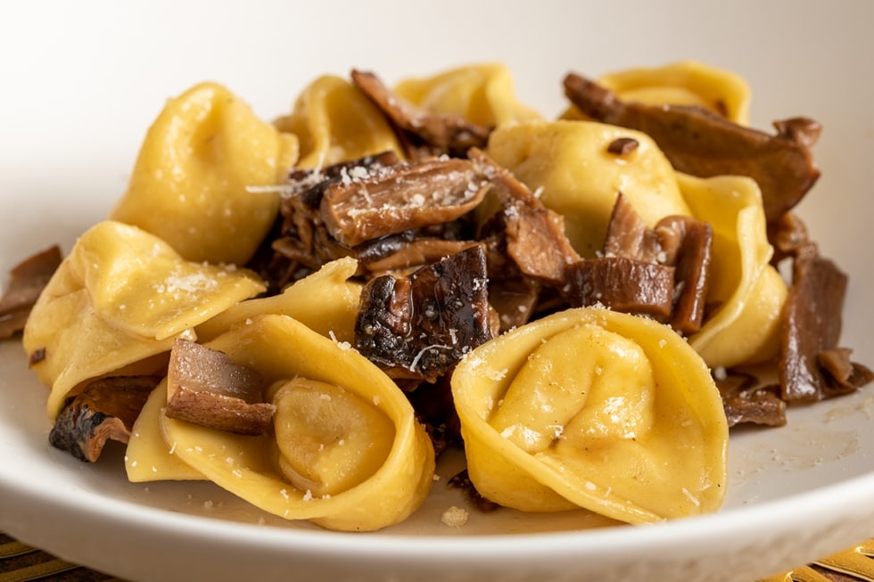 Cappellacci di patate e funghi ricetta